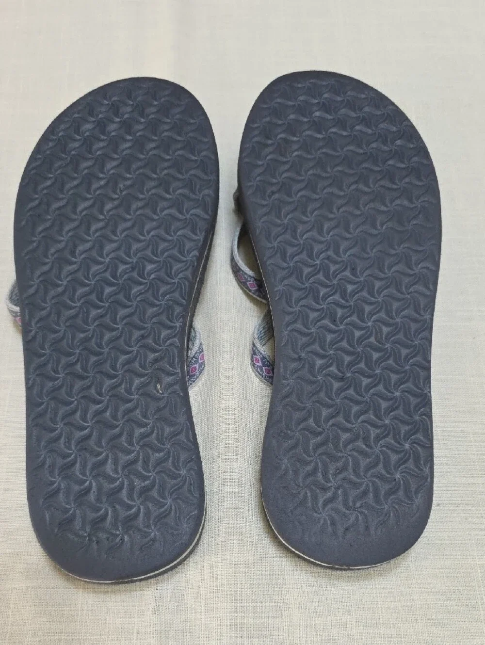Teva Oloowahu Women's Gray Strappy Sandals with Pink Accent
